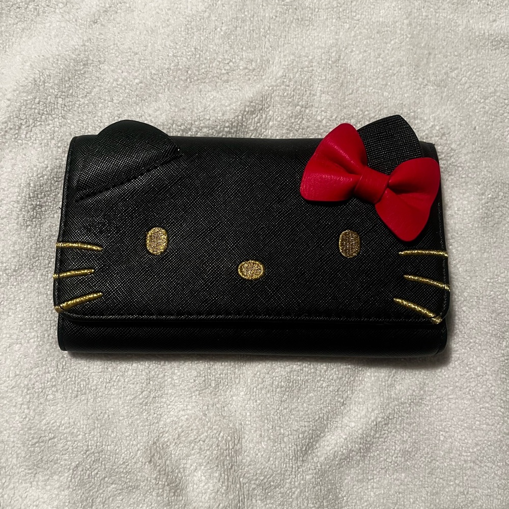 Loungefly Loves Hello Kitty wallet